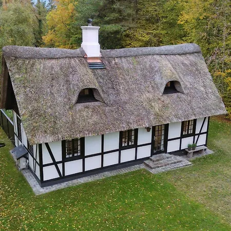 Forest House Near Ahl بيت للعطل إيبلتوفت